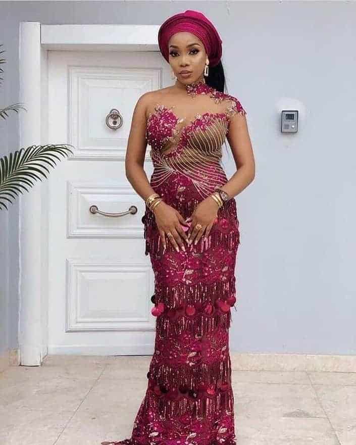 Trendy Lace Gown Styles 2020 For Black Women's - shweshwe 4u