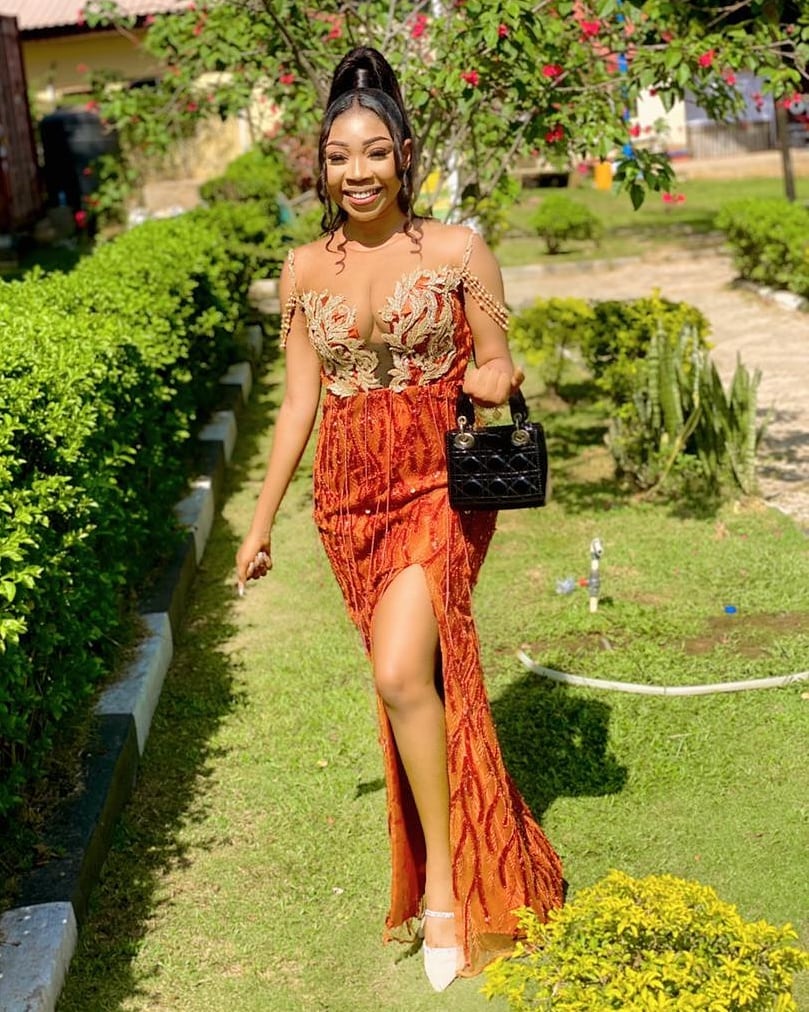 Ankara Short Gowns Designs For Fashionistas 2022 - shweshwe 4u