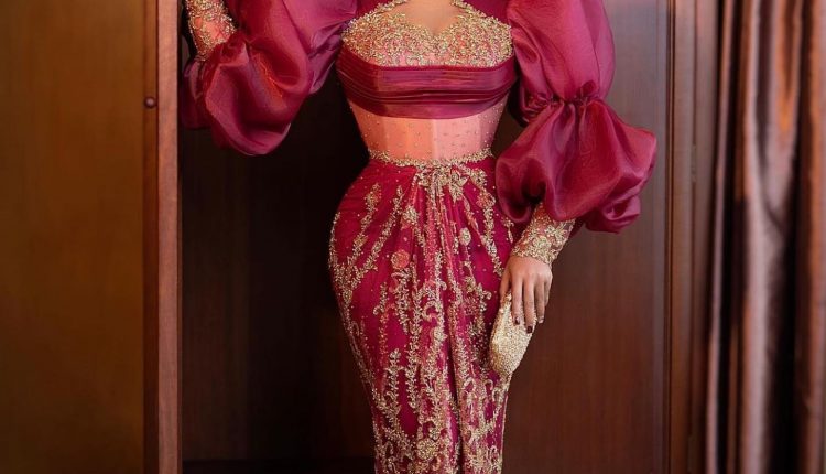 Latest Aso Ebi Styles 2023 For African Ladies (7)