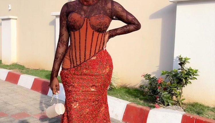 Pretty Aso Ebi Styles 2023 For African Ladies (3)