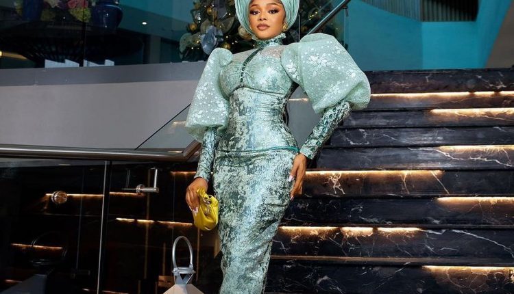 Best Aso Ebi Dresses Styles 2023 For Ladies (1)