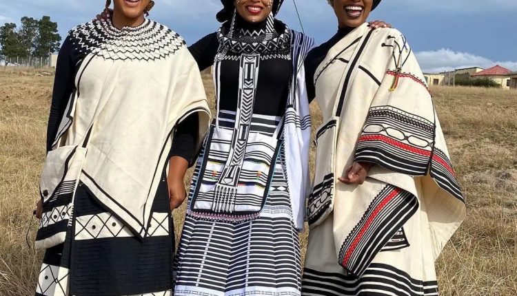 Modern Xhosa Traditional Dresses For African Women 2023 (1)