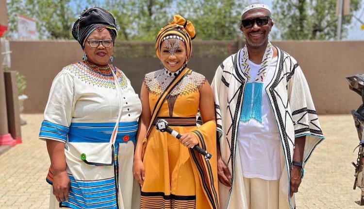 Classy Xhosa Traditional Dresses 2023 For African Women (2)