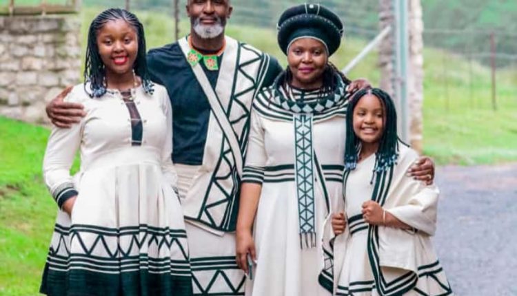 Classy Xhosa Traditional Dresses 2023 For African Women (9)