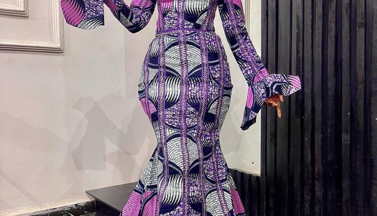 Pretty Aso Ebi patterns For African Ladies 2023 (9)