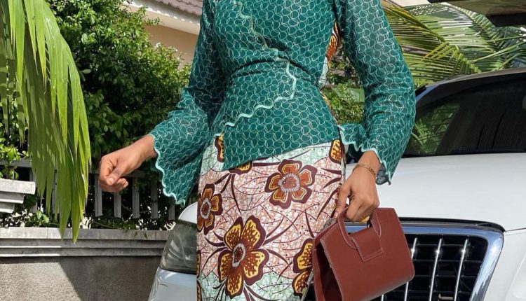 Unique Ankara Dresses For African Women 2023 (15)