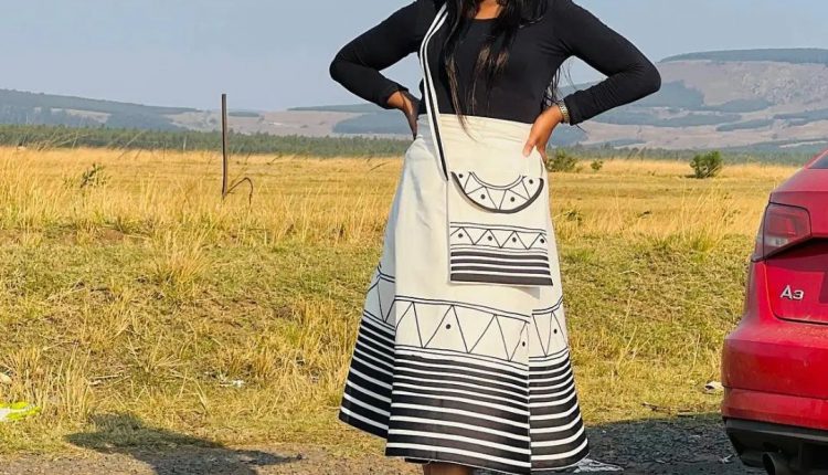 Amazing Xhosa Traditional Dresses for African Ladies (11)