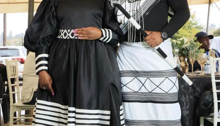 Amazing Xhosa Traditional Dresses for African Ladies (14)