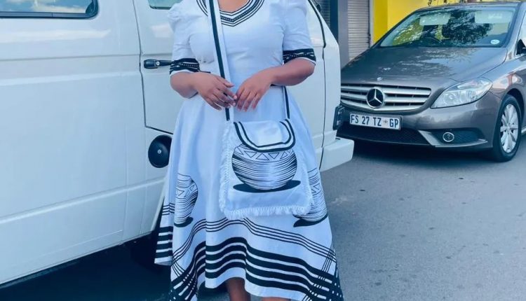 Amazing Xhosa Traditional Dresses for African Ladies (15)