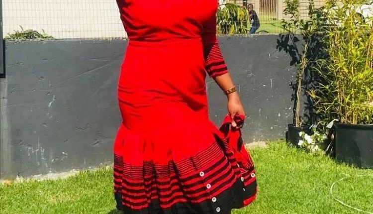 Modern Xhosa Traditional Dresses For Ladies 2023 (15)