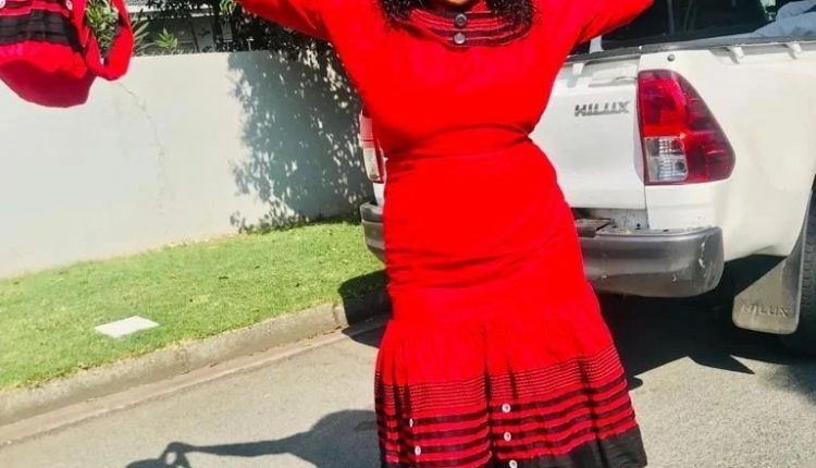 Modern Xhosa Traditional Dresses For Ladies 2023 (16)