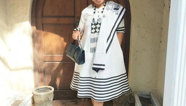 Latest Xhosa Traditional Attires for African Women (12)