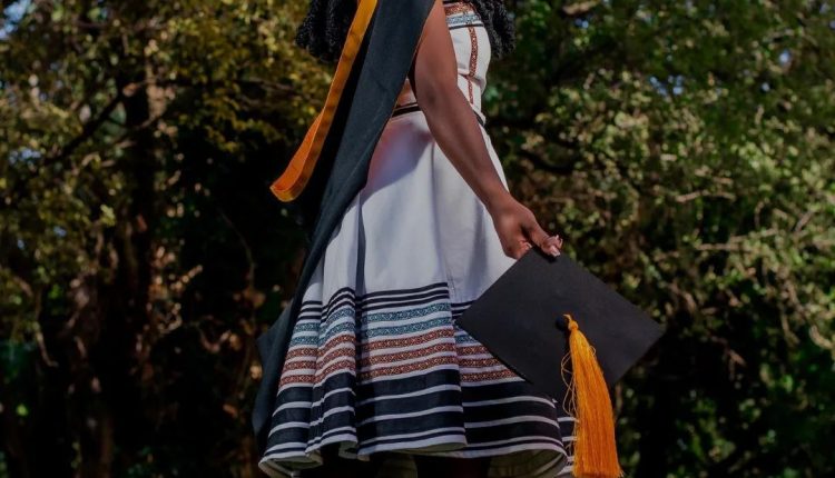 Latest Xhosa Traditional Attires for African Women (19)