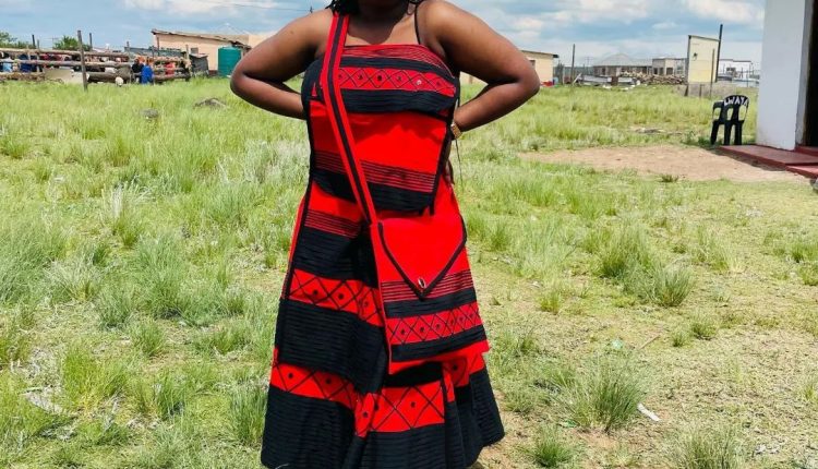 Latest Xhosa Traditional Attires for African Women (5)