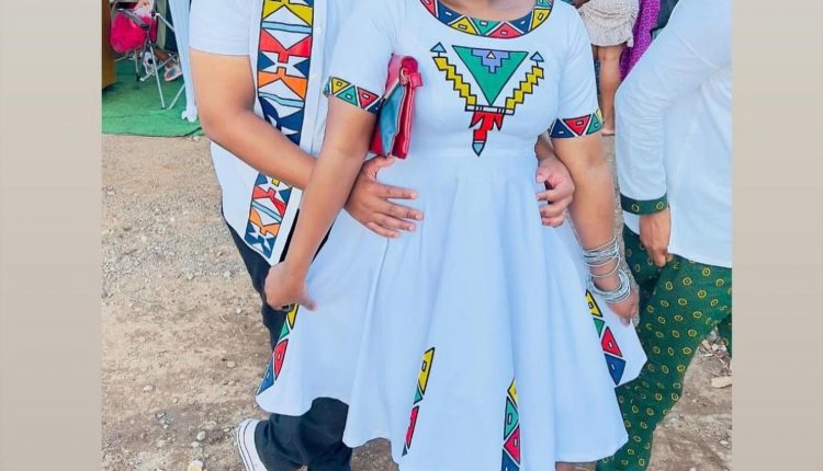 Ndebele traditional dress colors and motifs